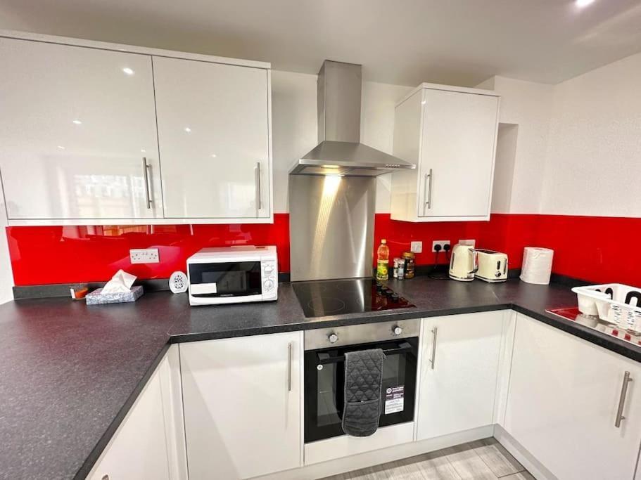 Charming New 2Br Detached House-Central Headington- Wi-Fi, Netflix, Top Location Oxford Eksteriør bilde