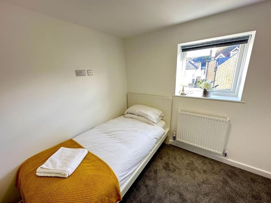 Charming New 2Br Detached House-Central Headington- Wi-Fi, Netflix, Top Location Oxford Eksteriør bilde