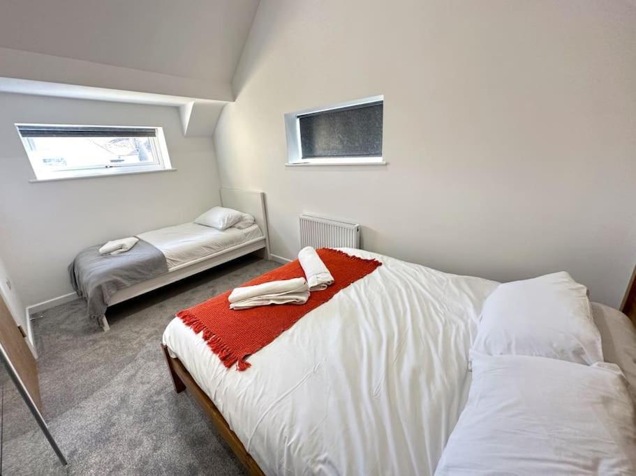 Charming New 2Br Detached House-Central Headington- Wi-Fi, Netflix, Top Location Oxford Eksteriør bilde