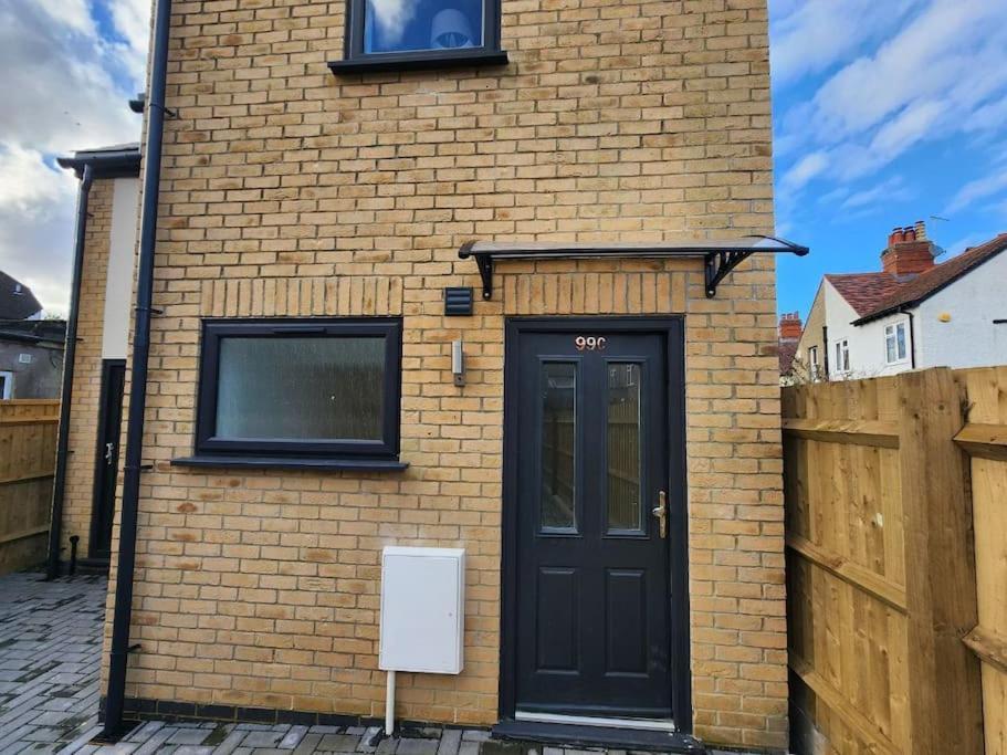 Charming New 2Br Detached House-Central Headington- Wi-Fi, Netflix, Top Location Oxford Eksteriør bilde